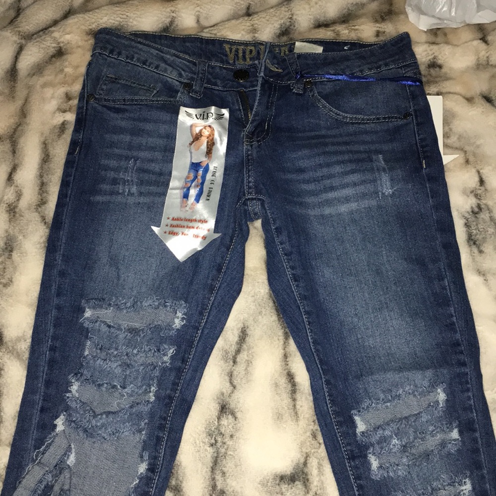 Cute, ripped style jeans